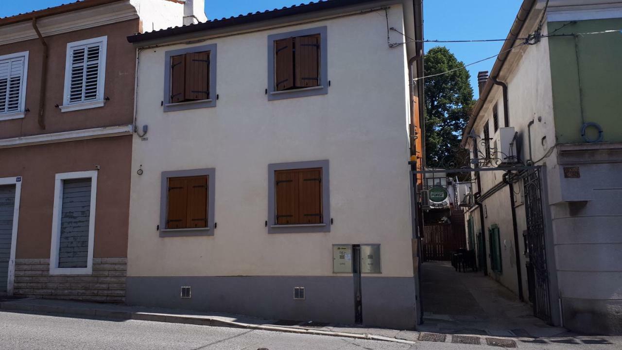 Al 106 Hotel Trieste Exterior photo